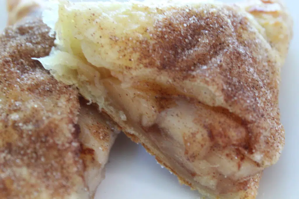 Cinnamon Sugar Apple Turnovers @ TotallyChefs