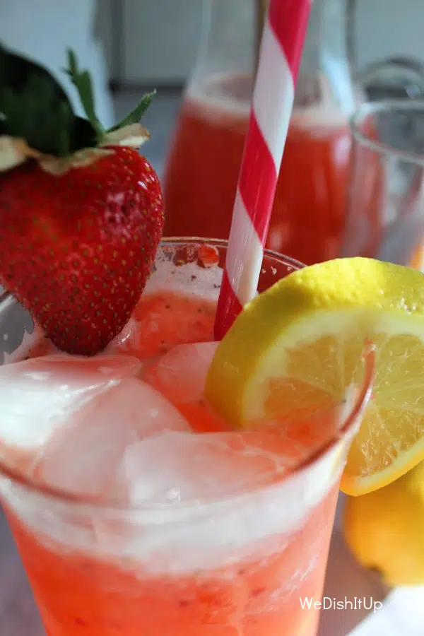 Strawberry Lemonade With Wedge 