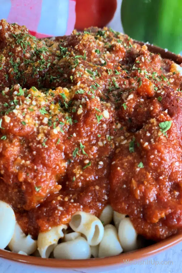 Meatballs on Pasta 