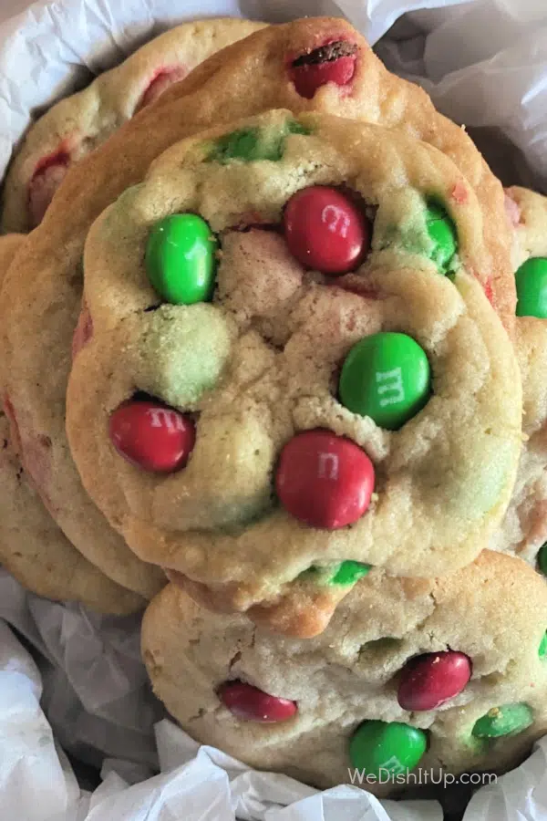 M&M Christmas Cookies 