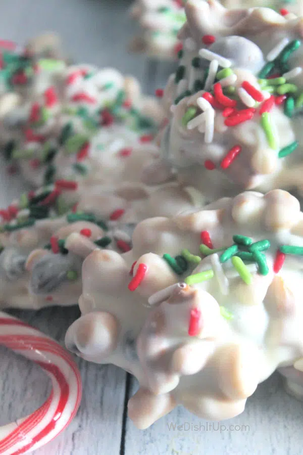 White Chocolate Pretzel Crockpot Christmas Candy! - Lemon Peony