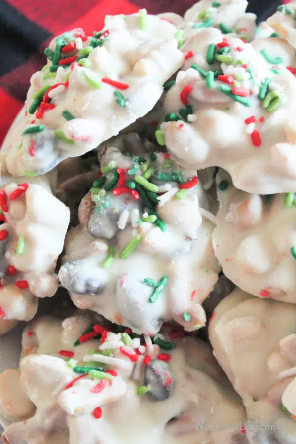 White Chocolate Pretzel Crockpot Christmas Candy! - Lemon Peony