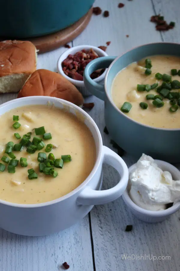 The Best Cheesy Potato Soup
