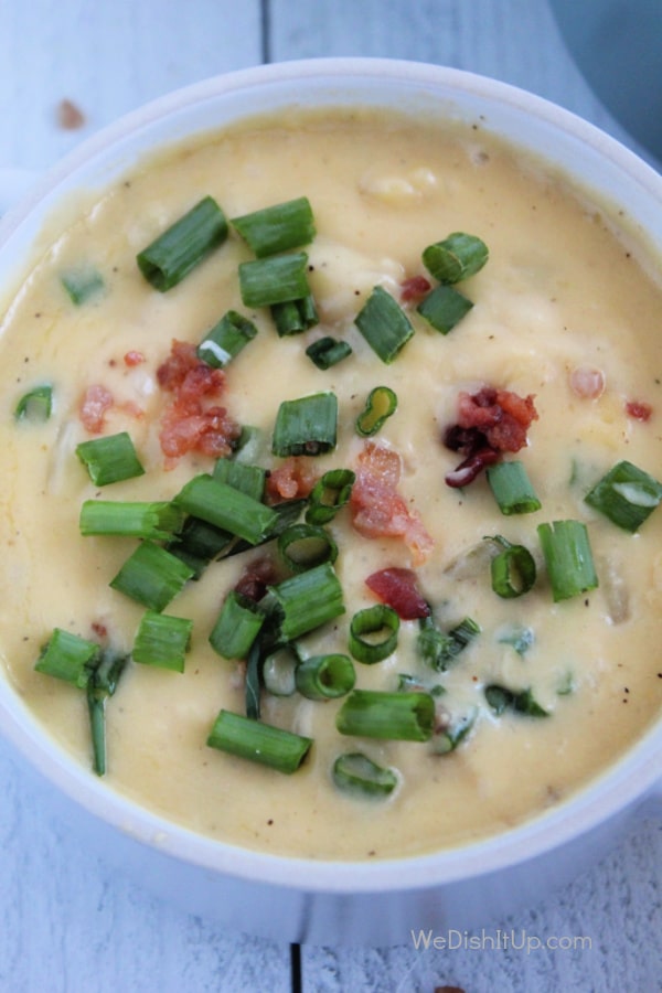 Bowl of soup with bacon and chives 