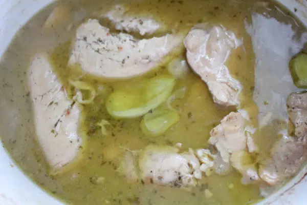 Mississippi Crockpot Chicken 