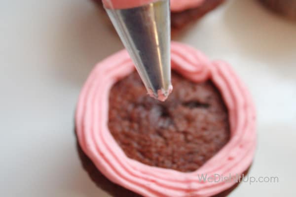 Decorate Cupcakes