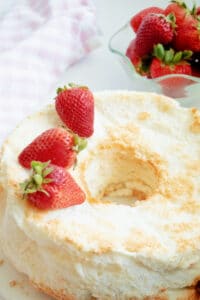 Angel Food Cake with Strawberries