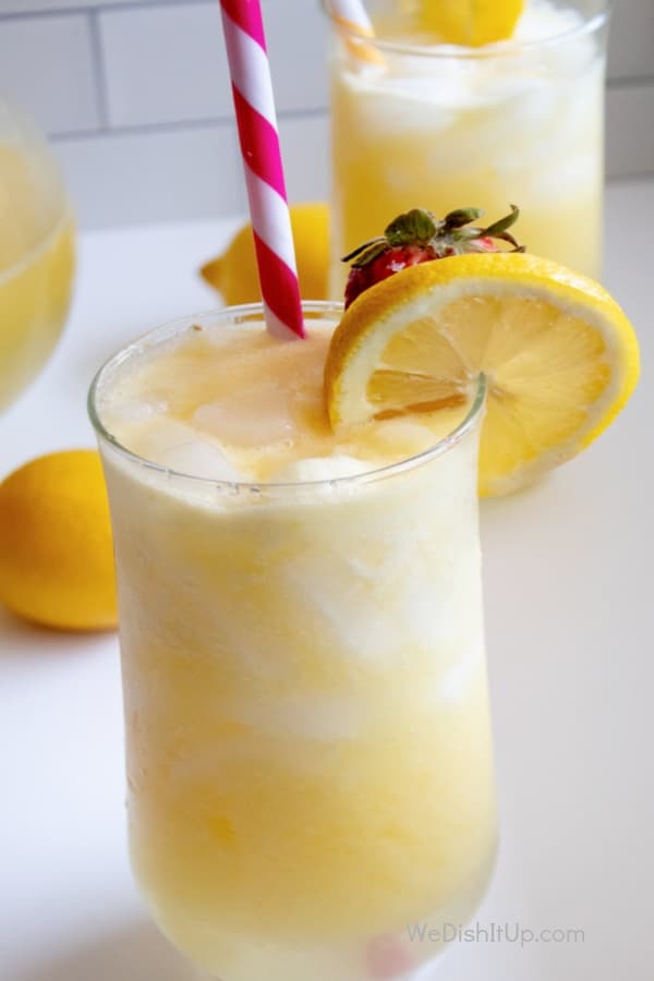 Easy Refreshing Homemade Mango Lemonade Recipe