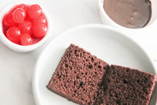 Cake in bowl