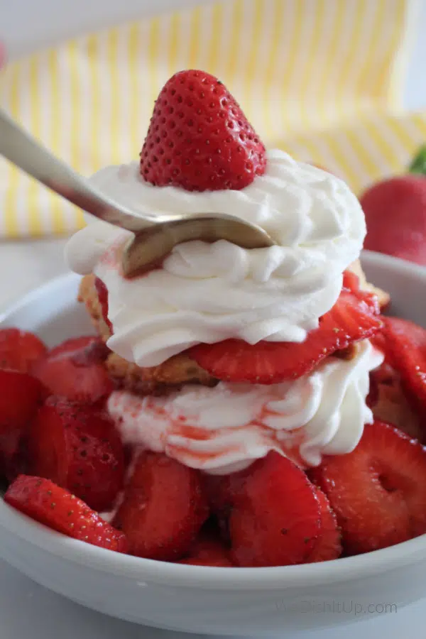 Classic Strawberry Shortcake with Biscuits